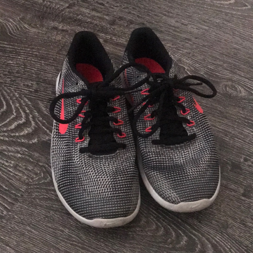Nike Flex Shoes